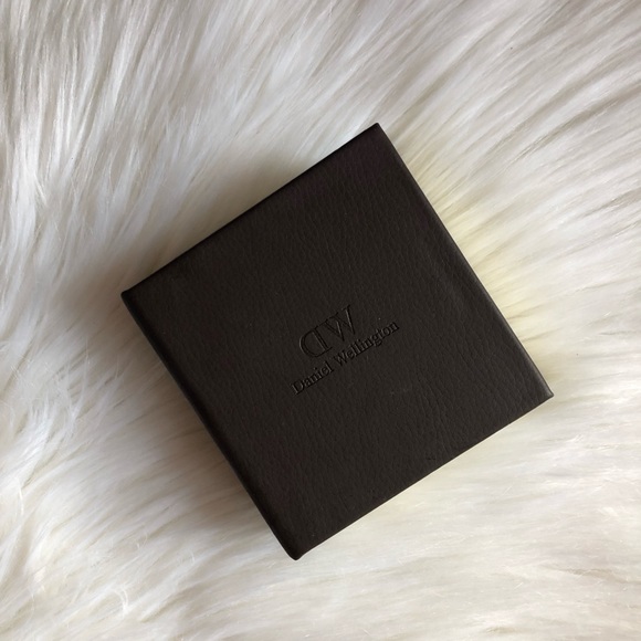 Daniel Wellington Classic Rose Gold Bracelet Cuff - Picture 2 of 8